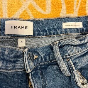 FRAME designer distressed jeans Le Pixie Sylvie Slender Straight size 33 denim
